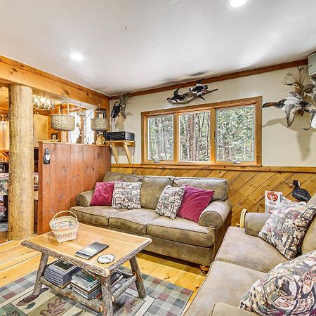 Rustic Searsport Cabin Loft And Sunroom On 10 Acres Extérieur photo