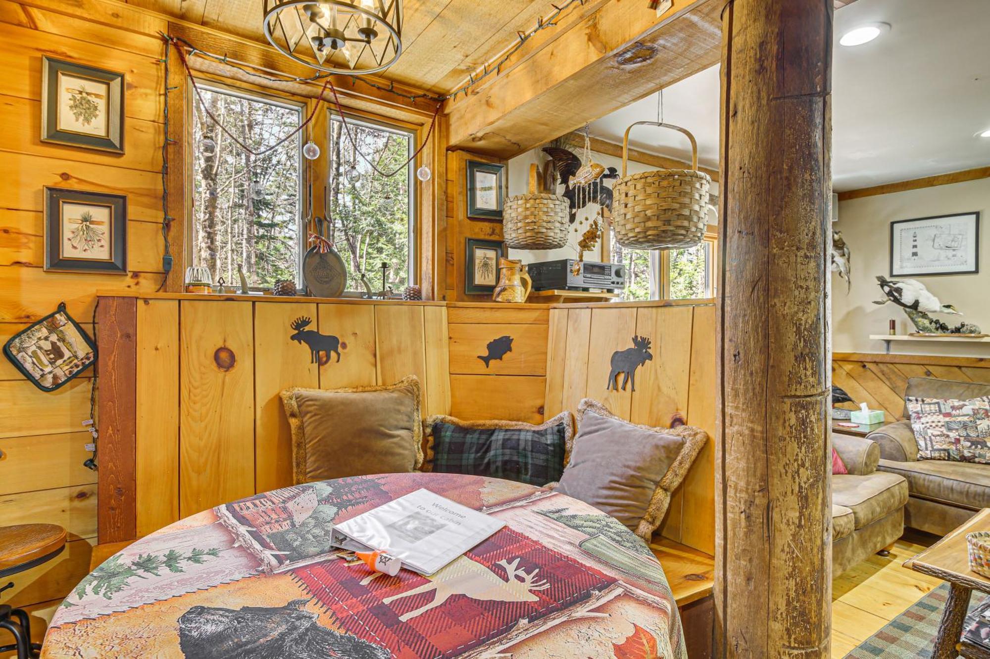 Rustic Searsport Cabin Loft And Sunroom On 10 Acres Extérieur photo