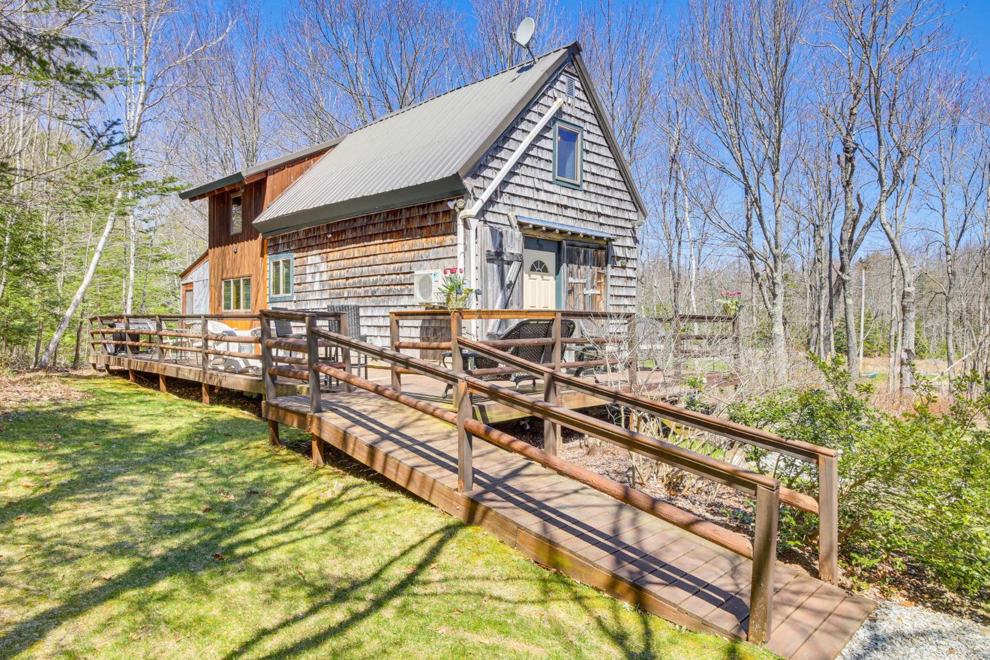 Rustic Searsport Cabin Loft And Sunroom On 10 Acres Extérieur photo